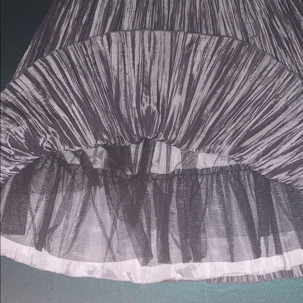 Dress - Picture 3 of 4